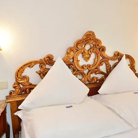 招待所 Haus Orplid