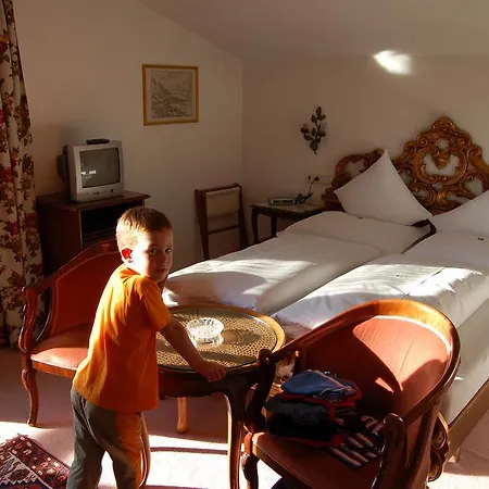 Haus Orplid 招待所 蒂罗尔-泽费尔德